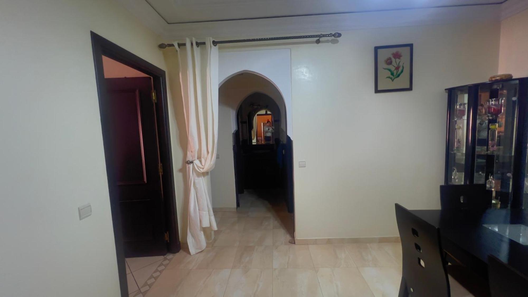 Magnifique Appartement Spacieux Confort Propre Familial 2 Chambres Salon Et Salle A Manger A 20Mn A Pied De Place Jemaa El Fina 4 Piscines Dans Espace De Golf A 12 Mn En Voitures L Entree Est Gratuit Pour La Clientele Ouvert Entre 10H Et 20H Маракеш Екстериор снимка