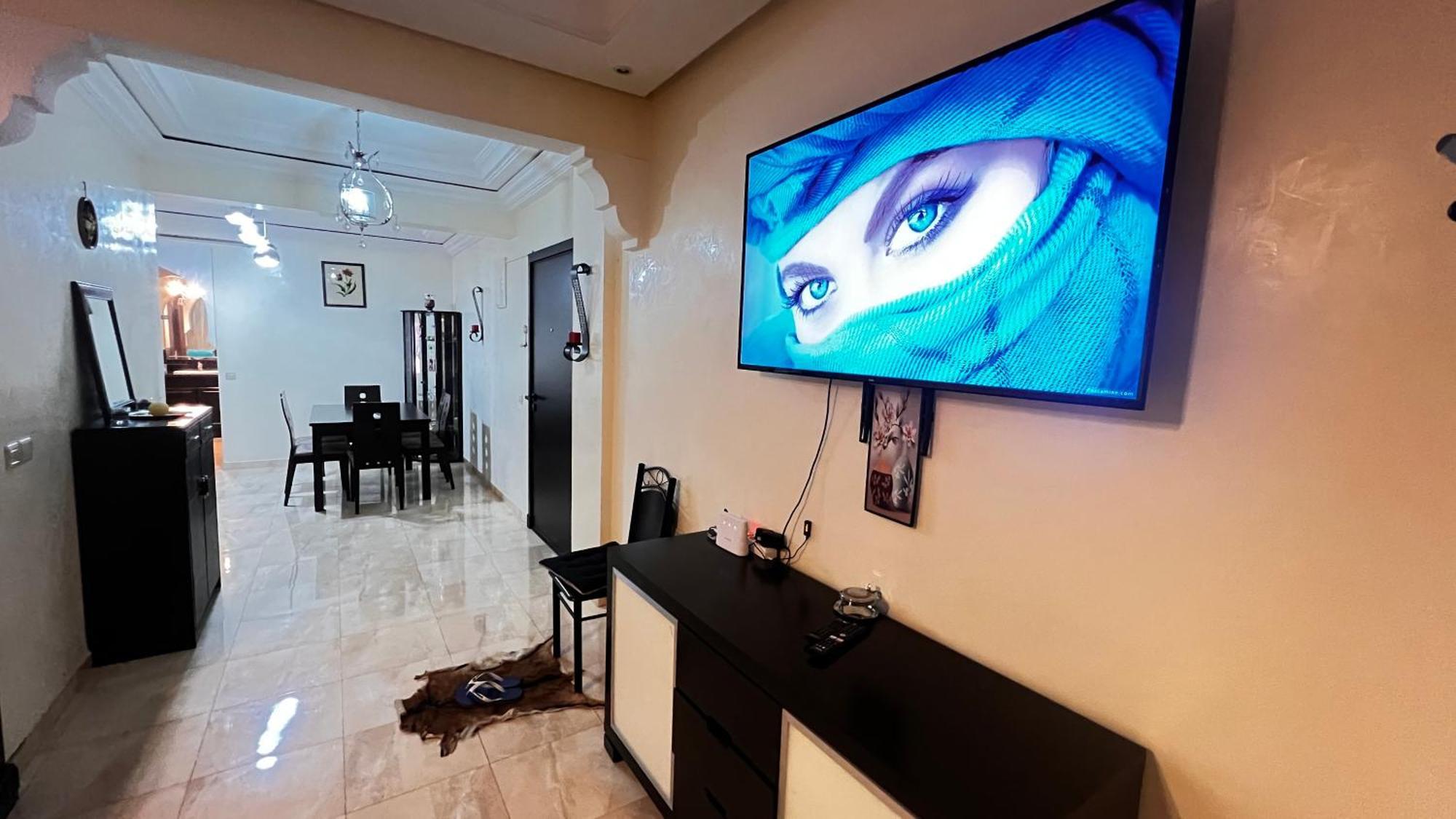 Magnifique Appartement Spacieux Confort Propre Familial 2 Chambres Salon Et Salle A Manger A 20Mn A Pied De Place Jemaa El Fina 4 Piscines Dans Espace De Golf A 12 Mn En Voitures L Entree Est Gratuit Pour La Clientele Ouvert Entre 10H Et 20H Маракеш Екстериор снимка