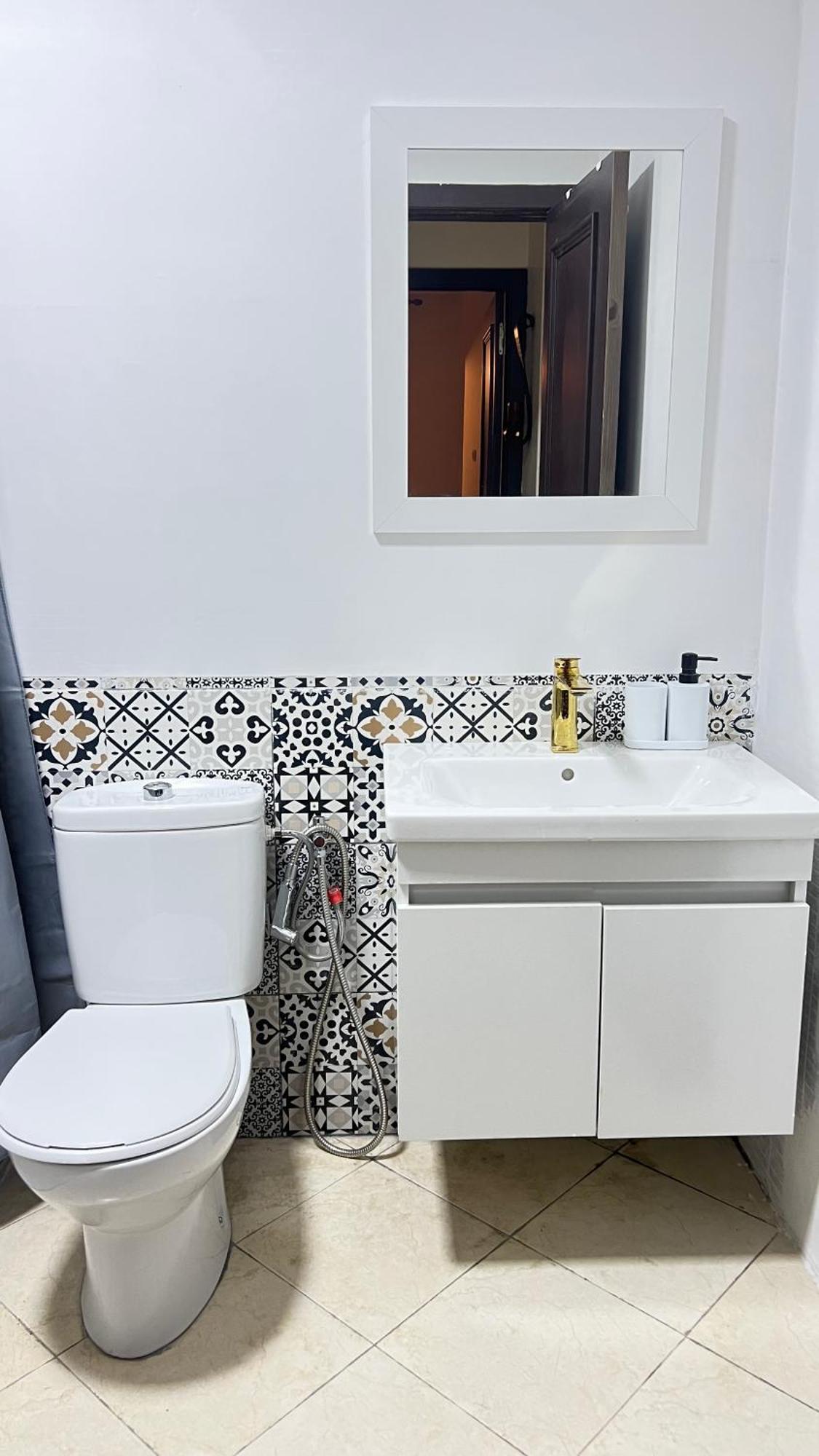 Magnifique Appartement Spacieux Confort Propre Familial 2 Chambres Salon Et Salle A Manger A 20Mn A Pied De Place Jemaa El Fina 4 Piscines Dans Espace De Golf A 12 Mn En Voitures L Entree Est Gratuit Pour La Clientele Ouvert Entre 10H Et 20H Маракеш Екстериор снимка